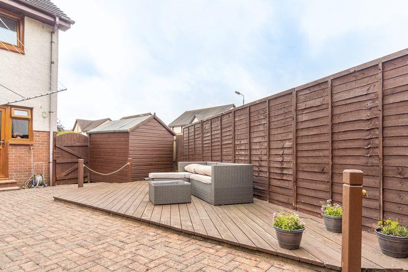 30 Moor Park, Prestwick, KA9 2NJ 3 bed semidetached villa £130,000