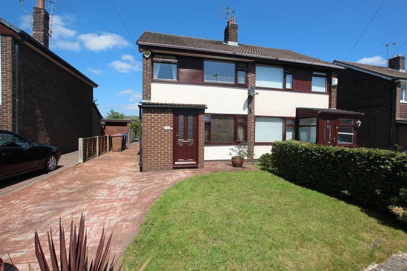 Elmsfield Avenue, Rochdale 3 bed semidetached house £195,000