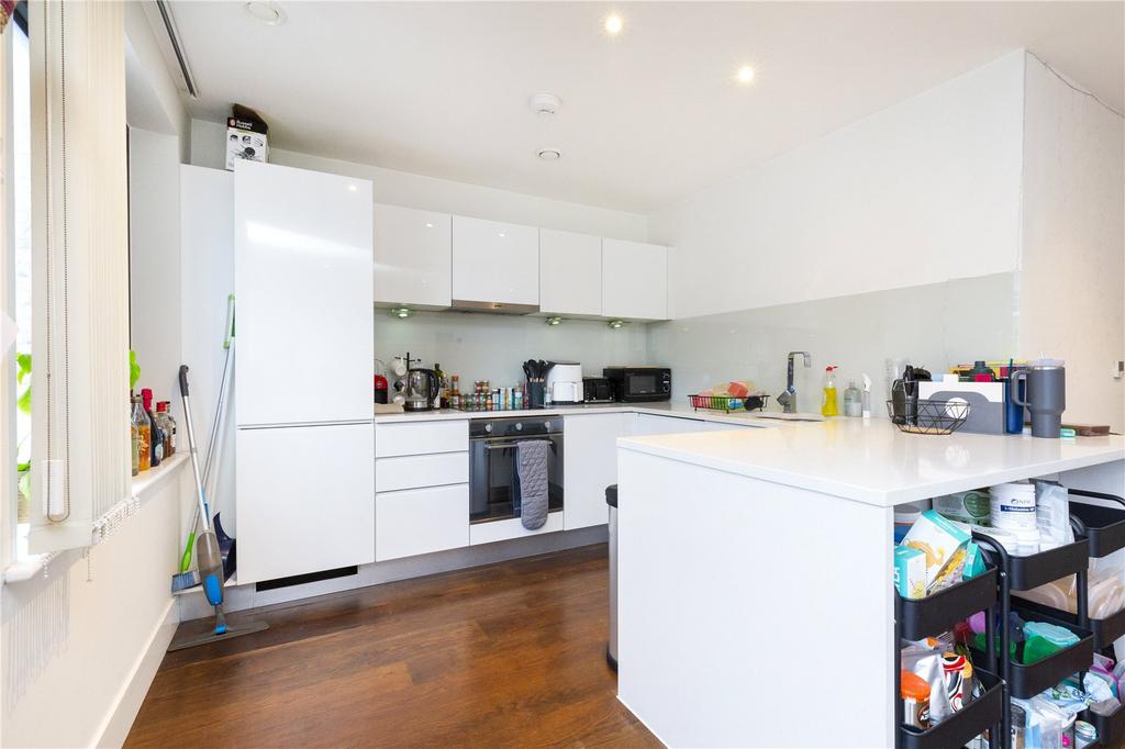 Apartment in London - View 3