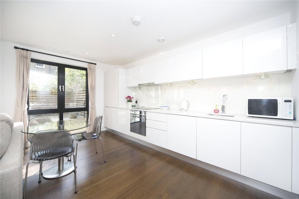 Apartment in London - View 3