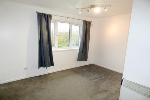 1 bedroom flat to rent, Cook Close, South Shields