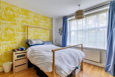 2 bedroom apartment to rent, Colney Hatch Lane,  Muswell Hill,  N10