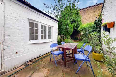 2 bedroom terraced house to rent, Prebend Street, Angel, Islington, London, N1