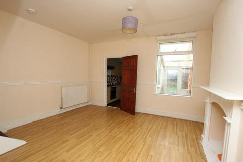 2 bedroom terraced house to rent, Wellington Street, Kettering NN16