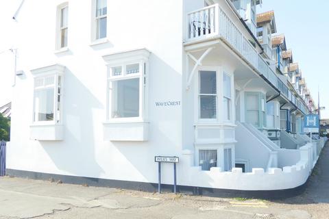 1 bedroom flat to rent, Wave Crest, Whitstable