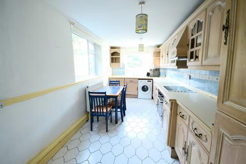 4 bedroom terraced house to rent, Egmont Street,  New Cross, SE14