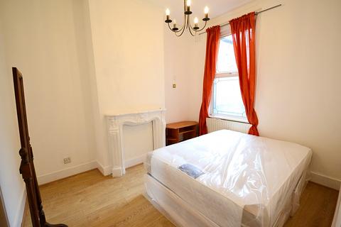 4 bedroom terraced house to rent, Egmont Street,  New Cross, SE14