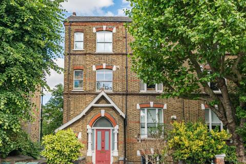 3 bedroom apartment to rent, Southwood Lane,  London,  N6