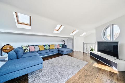 3 bedroom apartment to rent, Southwood Lane,  London,  N6