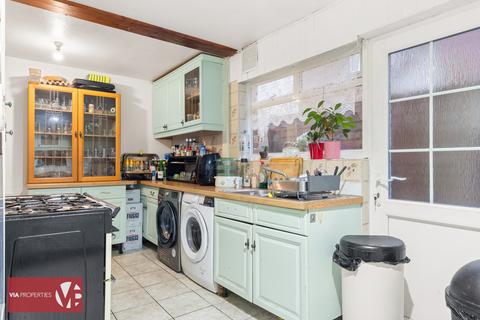 4 bedroom detached house for sale, Ware Road, Hoddesdon EN11