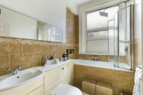 Flat 3, 13 Ashville Road, Birkenhead, CH41 8AU