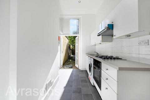 1 bedroom flat to rent, FENTIMAN ROAD, VAUXHALL