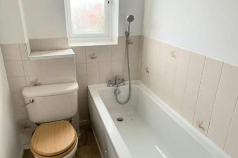 2 bedroom terraced house to rent - Kingfisher Rise,  Hereford,  HR2