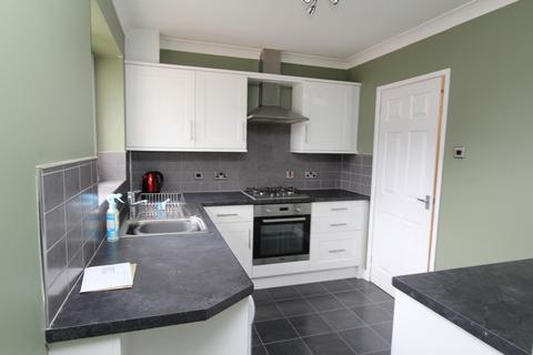 2 bedroom flat to rent - Snapehill Crescent, Dronfield