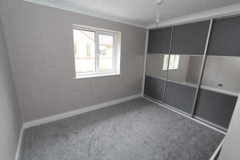 2 bedroom flat to rent - Snapehill Crescent, Dronfield