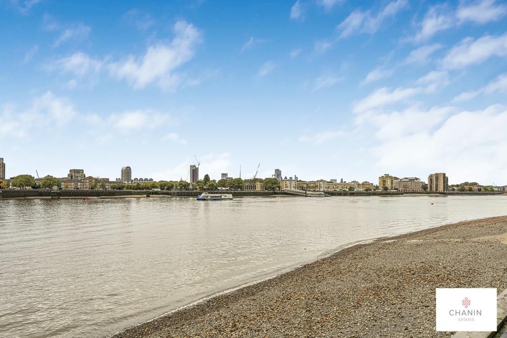 Thames View