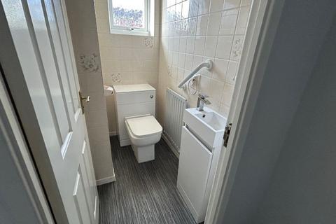 undefined, Thistledown Drive, Featherstone, WV10