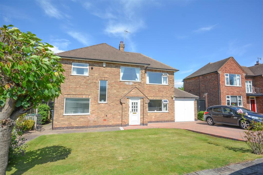 Mowbray Gardens, West Bridgford, Nottingham 3 bed detached house £450,000