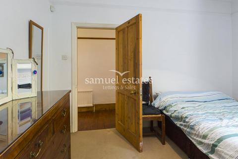 3 bedroom flat to rent, Weir Road, Balham, SW12