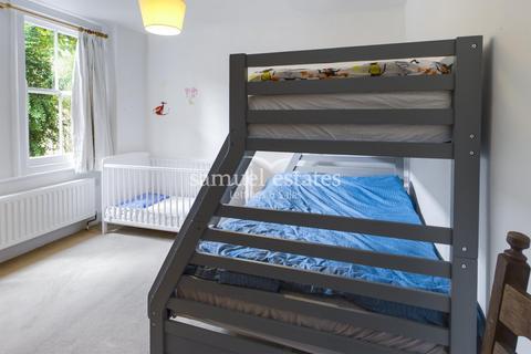 3 bedroom flat to rent, Weir Road, Balham, SW12