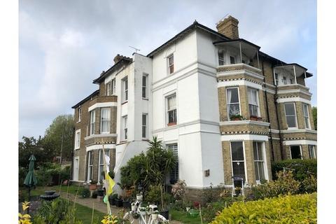 undefined, Clifftown Parade, Southend-on-Sea, SS1