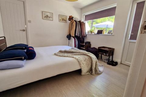 2 bedroom flat to rent, Ormonde Road, Hythe
