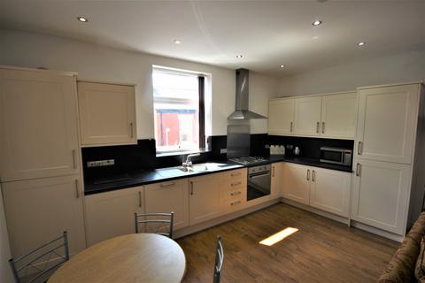 3 bedroom flat to rent, St. Pauls Road, Preston PR1