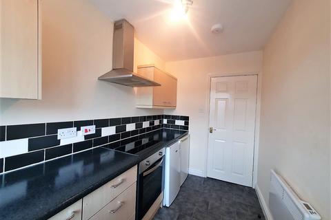 2 bedroom flat to rent, Christian Road, Preston PR1