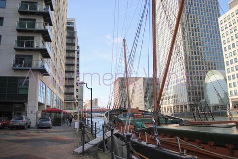 undefined, Ironmongers Place    (Canary Wharf), London, E14