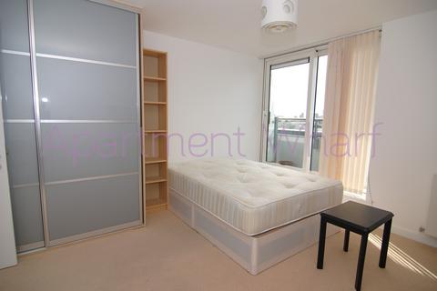 1 bedroom in a flat share to rent, Tequila Wharf  Commercial Road    (Limehouse), London, E14