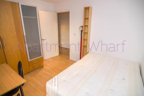 1 bedroom in a flat share to rent, Tequila Wharf  Commercial Road    (Limehouse), London, E14