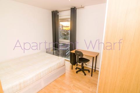 1 bedroom in a flat share to rent, Tequila Wharf  Commercial Road    (Limehouse), London, E14