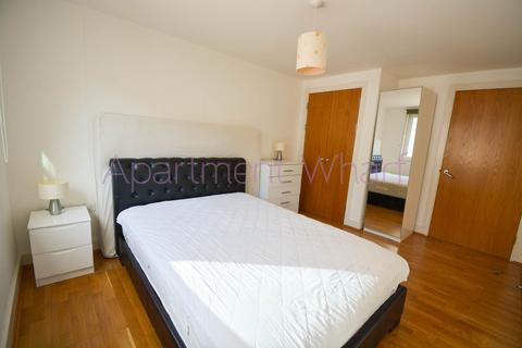 1 bedroom flat to rent, bedroom    Empire Square South Empire Square    ( Bridge), London, SE1