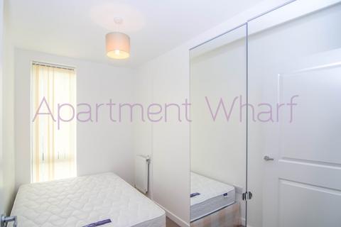 1 bedroom in a flat share to rent, Bovet Court  Harford Street, London, E1