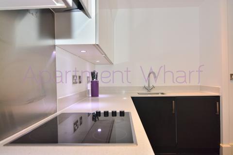 1 bedroom in a flat share to rent, Newton Court  Axio Way    (Bow road), London, E3