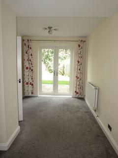 3 bedroom terraced house to rent, Wisbech Drive, Manchester, M23