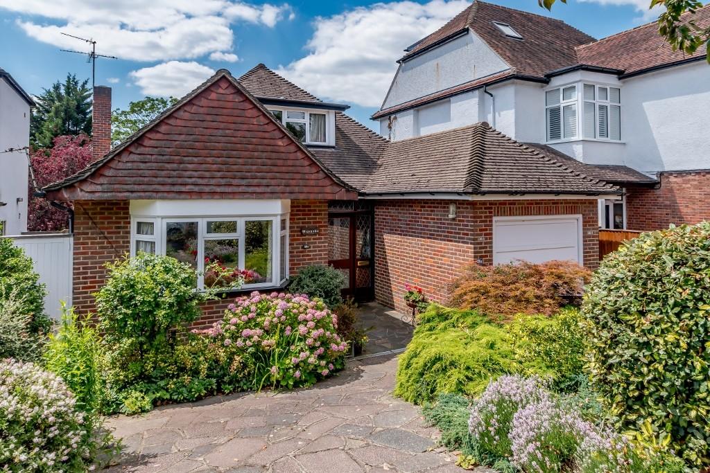 Grange Gardens, Pinner Village 3 bed bungalow £899,950