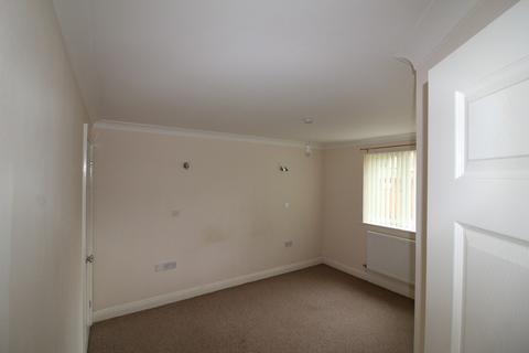 2 bedroom ground floor flat to rent, St James Court, Mount Pleasant