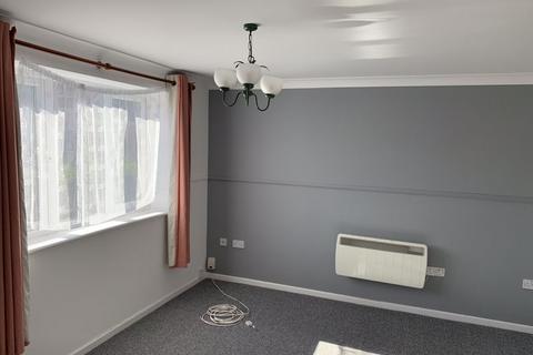 2 bedroom flat to rent, Great Meadow Road, Bristol