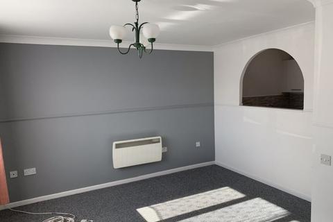 2 bedroom flat to rent, Great Meadow Road, Bristol