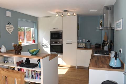 24 Garside Drive, Halifax, HX2 8AN
