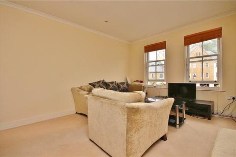 3 bedroom terraced house to rent, Wraysbury Gardens, Staines-upon-Thames, Surrey, TW18