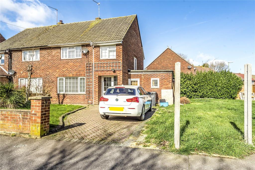 Westfield Road, Chandler's Ford, Eastleigh, Hampshire, SO53 3 bed semi