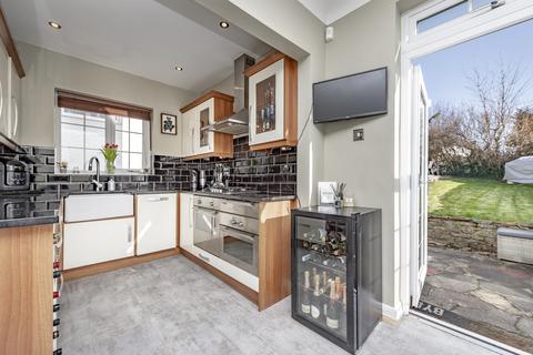 20 Richmond Road, Coulsdon, CR5 2PG