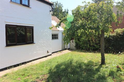 4 bedroom cottage to rent, School Lane, Long Clawson