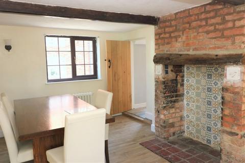 4 bedroom cottage to rent, School Lane, Long Clawson