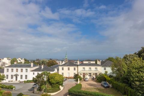 3 bedroom apartment to rent, Queens Road, St Peter Port, Guernsey