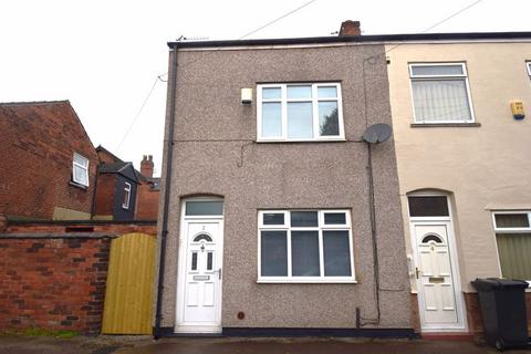 2 bedroom end of terrace house to rent, Silcock Street, Golborne