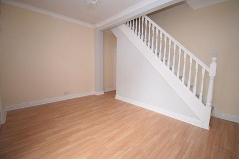 2 bedroom end of terrace house to rent, Silcock Street, Golborne