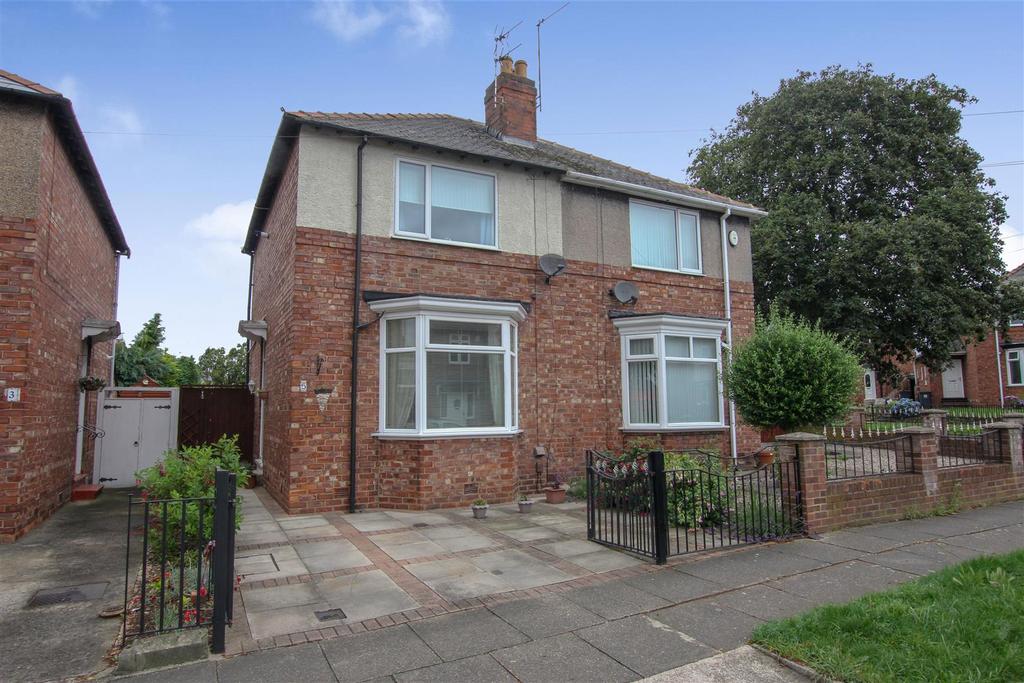 Coatham Crescent, DARLINGTON 2 bed semidetached house £115,000